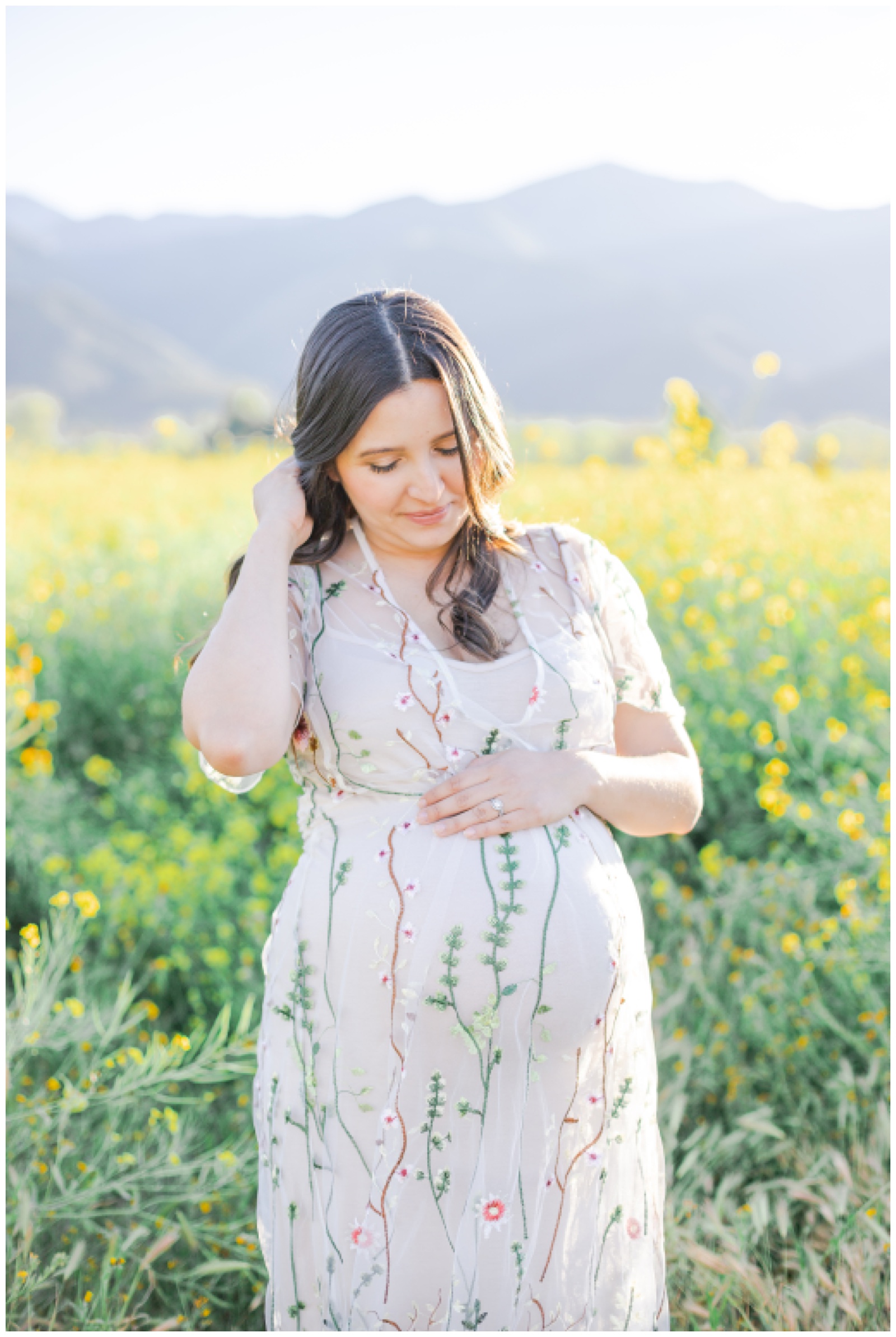 Corona-California-Maternity-Session-Wild-Flower-Fields